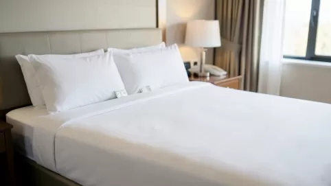 gdzie zostawić napiwek dla sprzątaczki w hotelu